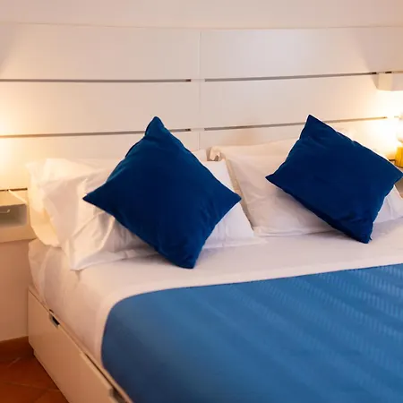 Апартаменты Terrazzo Privato & Vista Sul Mare Nel Centro Storico & Wi-fi - Casa Dorotea